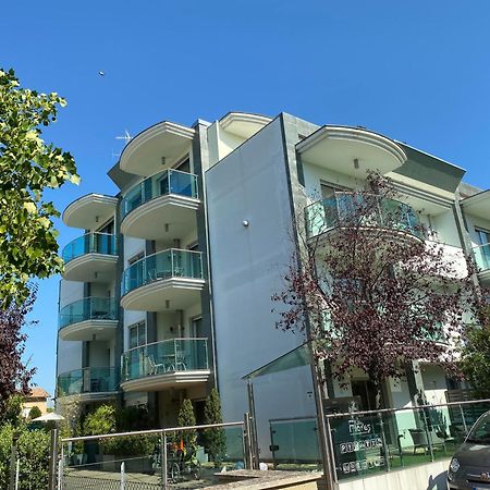 Residenza Villa Flores Bellaria – Igea Marina Kültér fotó